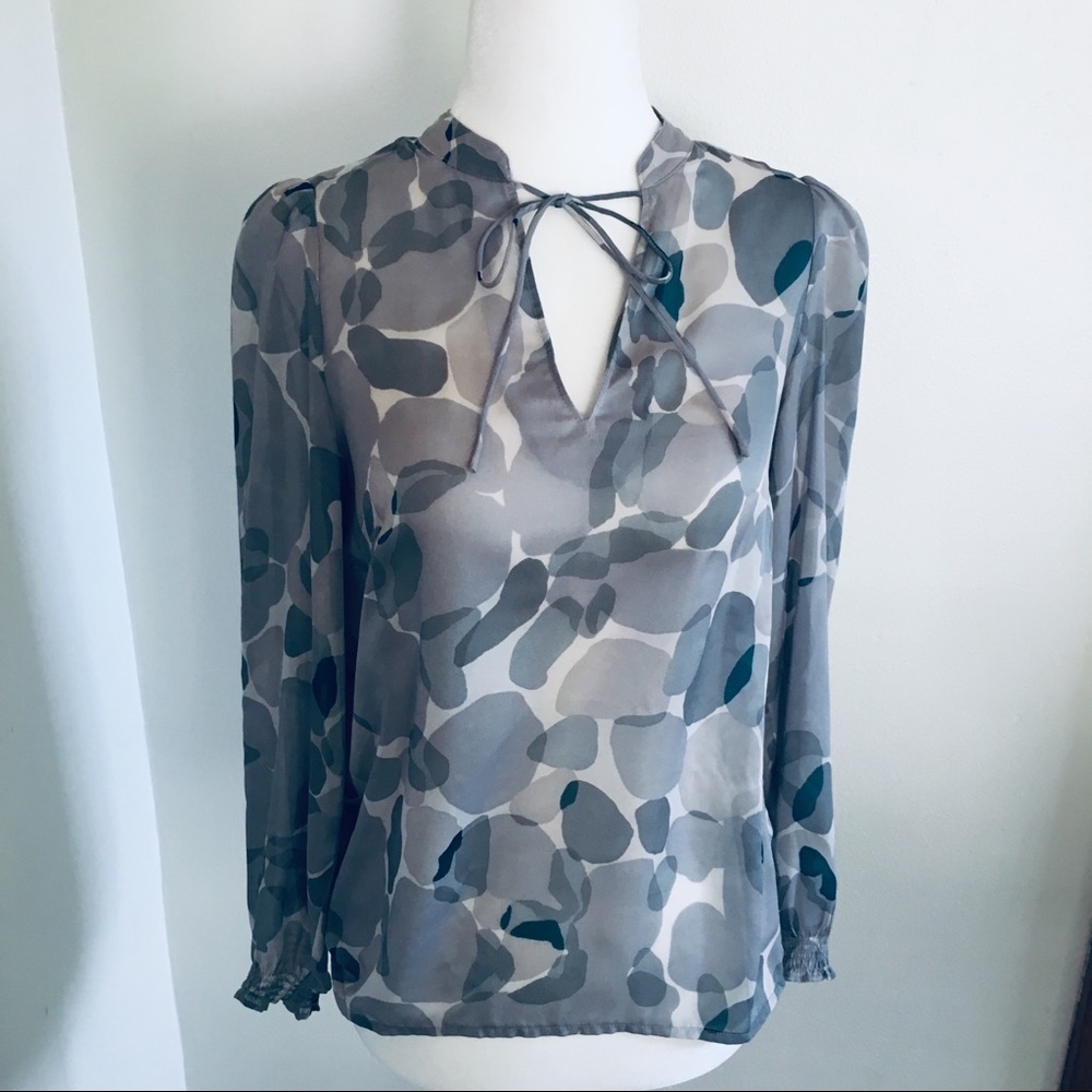 Loft XSP Stone Gray Quarter Length Sleeves Blouse